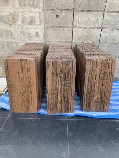 แผ่นทางเดินลายไม้